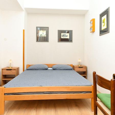 Apartmani Zupanic Koromačno Exterior foto