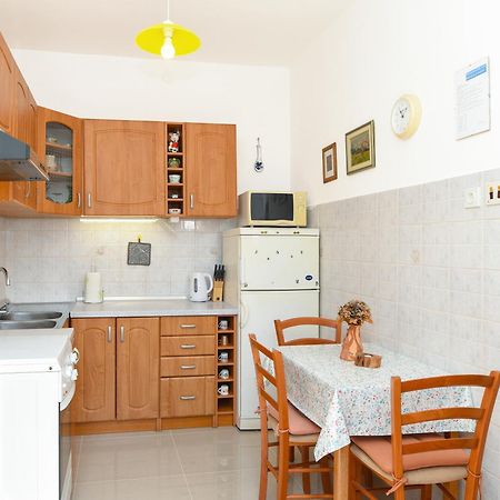 Apartmani Zupanic Koromačno Exterior foto