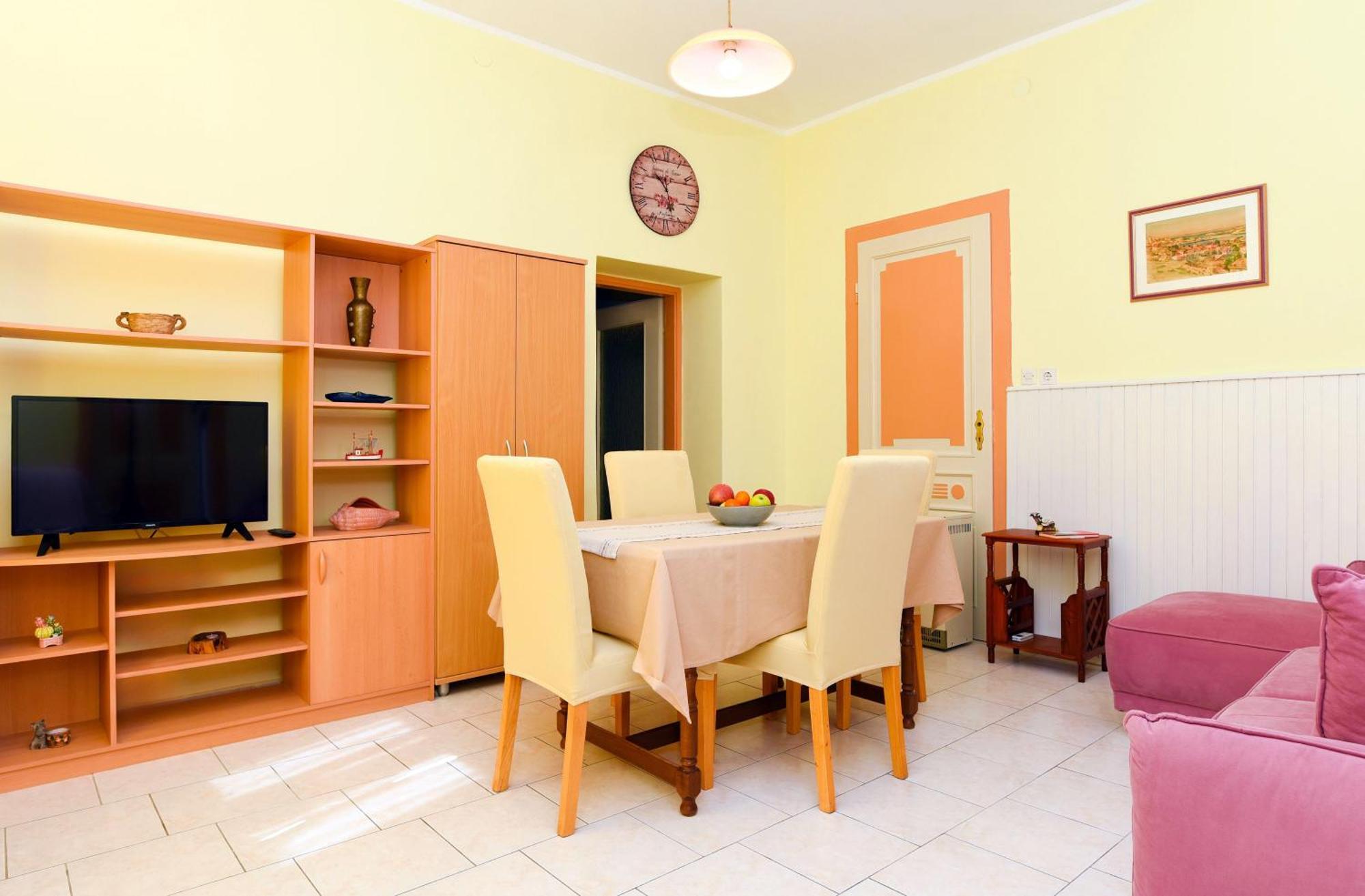 Apartmani Zupanic Koromačno Exterior foto